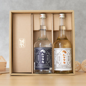 商品イメージのサムネイル　【白鷹】純米焼酎2種飲み比べセット