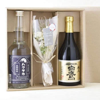 商品イメージのサムネイル　【白鷹】大吟醸純米・純米焼酎飲み比べ2本+ミニブーケセット