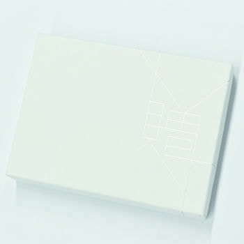 商品イメージのサムネイル　Made In Japan with 日本のおいしい食べ物 (カードカタログ) ＜伽羅(きゃら)＞＊2点選べる