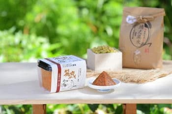 商品イメージのサムネイル　【1年産】信州桃太郎みそ＆おこびれ豆セット